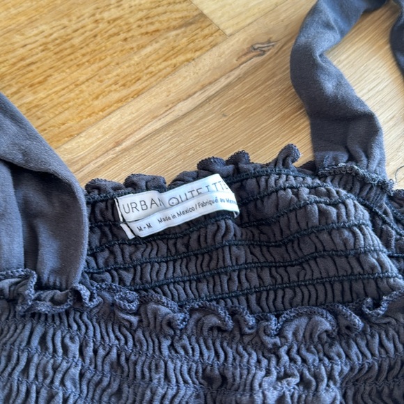 Urban Outfitters Summer Top - Picture 2 of 2